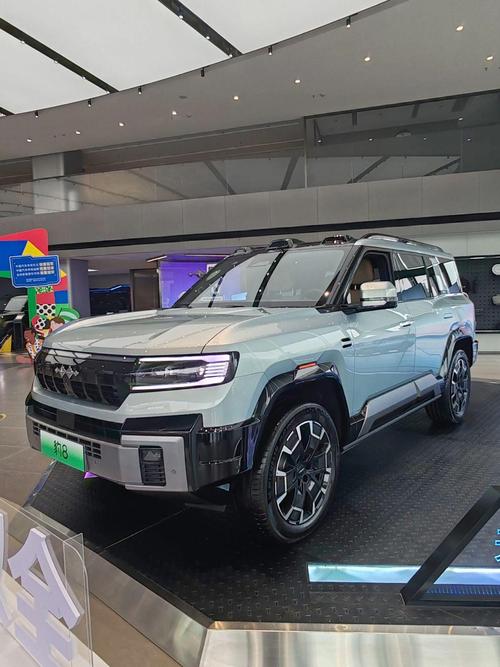 深圳190比亚迪方程豹硬派越野的爆款，英菲尼迪35周年与你共成长